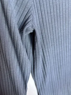 Michael Kors Ribbed Bell-Sleeve Top – Size M thumbnail 6