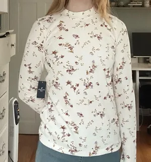 Abercrombie & Fitch Floral Long Sleeve Top thumbnail 2