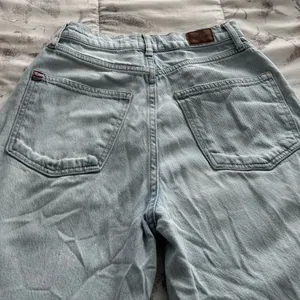 BDG Urban Outfitters High & Wide light wash blue jeans, size 25 western Y2K thumbnail 16