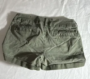American Eagle Women's Olive Green Midi Stretch Cuffed Shorts Size 0 thumbnail 4