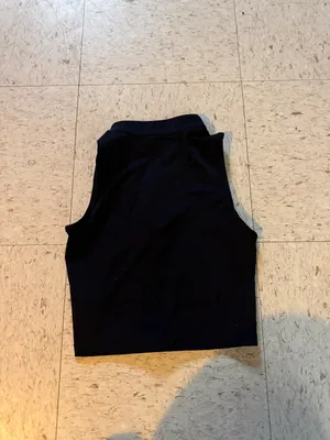 Astoria Activewear Black Workout Tank thumbnail 2