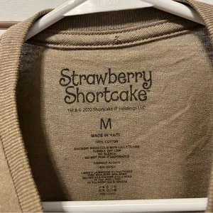 Strawberry Shortcake Characters Tee Size M thumbnail 5