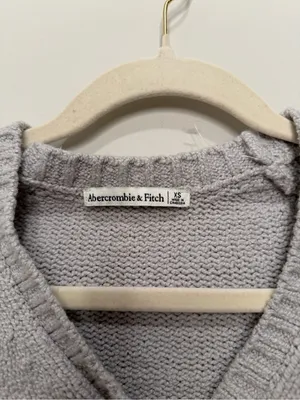 Abercrombie & Fitch Gray Cropped Button Front Cardigan Sweater Womens Size XS thumbnail 2