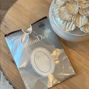 NIB Christian Dior LAllure Ultra Silken Sheer Control Top Pantyhose‎ Jet Black thumbnail 2
