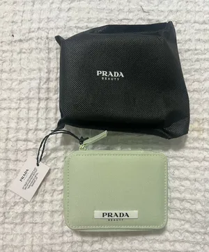Prada beauty case  thumbnail 1