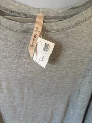 NWT NATURAL LIFE Light Gray Draped Short Sleeve Tee Size L thumbnail 3