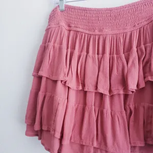 Hollister Ultra High Rise Tier Ruffle Skort thumbnail 2