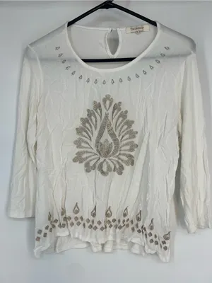 Embroidered White Women's Long-Sleeve Boho Top thumbnail 8