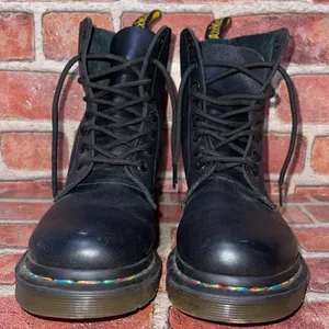 Pre-Owned Dr Martens 1460 Pascal Rainbow Stitch Black Leather Boots Size 7 thumbnail 1