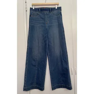 Spanx Seamed Front Wide Leg Jean in Vintage Indigo Size Large thumbnail 3