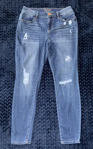 Maurices Mid-Rise Destressed Jeans Distressed‎ Denim Casual Everyday Size M thumbnail 1