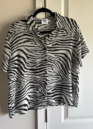 Princess Polly zebra top thumbnail 1