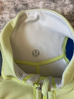 Lululemon Jacket Reversible size 4 thumbnail 3