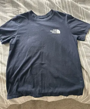 North Face Tshirt  thumbnail 1