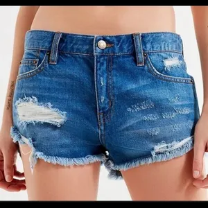 BDG urban outfitters boyfriend‎ low rise distressed shorts size 24 thumbnail 2