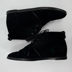 Stuart Weitzman Rove Boots Size 7.5 Black Suede Ankle Lace Up Leather Luxury thumbnail 8