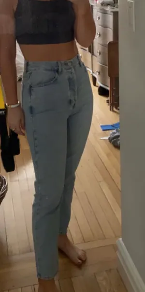 PacSun Highwaisted Jeans thumbnail 2