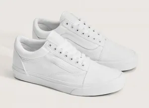 Vans Women’s Old Skool Sneakers in True White Size 6 thumbnail 1