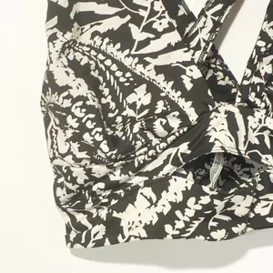 Free People Movement Small Crisscross Back Halter Top‎ Black White Sports Bra thumbnail 2