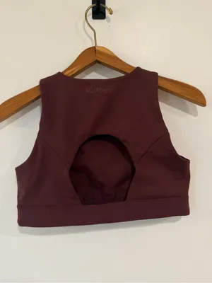 Halfdays Kara Sports Bra NWOT Glazed Cherry Women’s Size Medium Athleisure Gym thumbnail 4