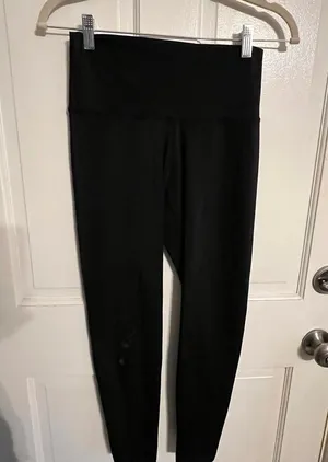 Aerie Black Leggings size Medium thumbnail 1