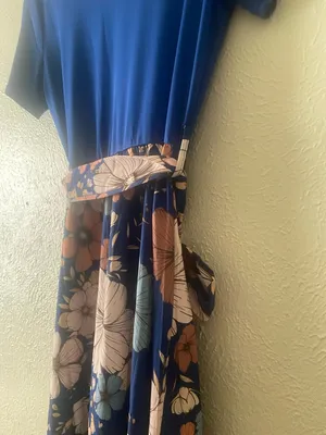 Women’s Blue Floral Midi Dress with Tie Waist thumbnail 12