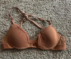 Molded Underwire Bra in Rust Brown Size undefined thumbnail 1