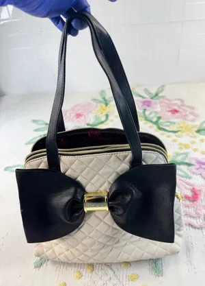 Betsey‎ Johnson Quilted Satchel Bag Cream Black Bow Gold Hardware Medium Tote thumbnail 1