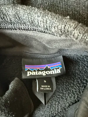 Patagonia Women’s Fleece Black Zip Up Jacket thumbnail 4