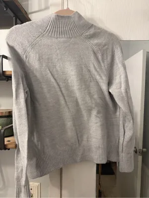 Banana Republic Light Gray Ribbed Mock Neck Sweater thumbnail 4