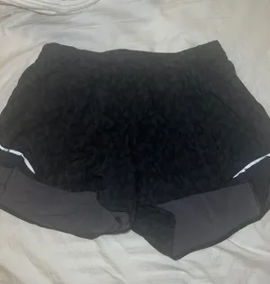 Lululemon Hotty Hot Shorts thumbnail 1