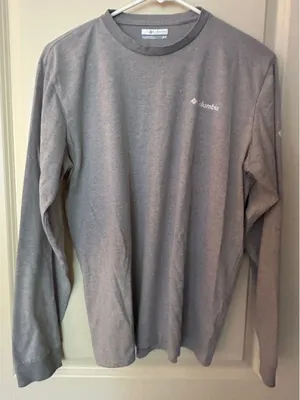 Columbia Grey Long Sleeve Tee Shirt Women's Sz Medium thumbnail 1