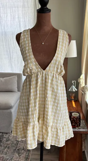 PrettyLittleThing Yellow Gingham Plunging Romper Skort Ruffle Preppy Summer US 6 thumbnail 1