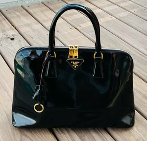 The MOST ELEGANT PRADA bag on PLANET 🌹🌹 thumbnail 1
