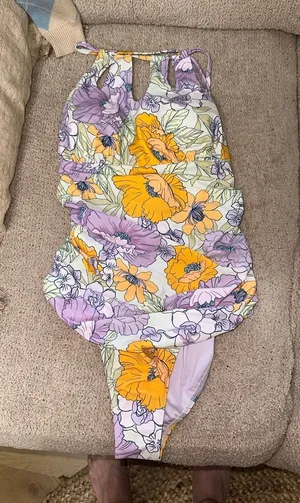 Cupshe One Piece Floral Swimsuit thumbnail 1