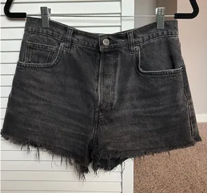 Black Jean shorts  thumbnail 1