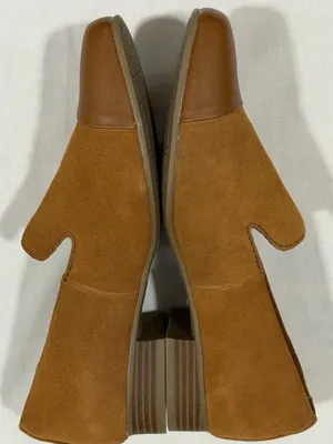 Clarks Women's Two-Tone Tan Suede & Leather Slip-On Flats Sz 8 NWOB thumbnail 3