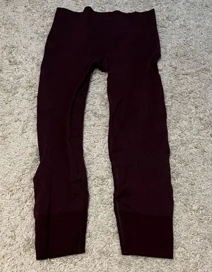 Seamless 25” Leggings Size 12 Maroon thumbnail 1