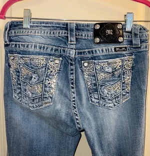 Miss Me Boyfriend Capri Jeans thumbnail 2