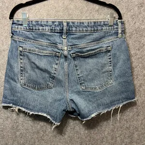 Free Assembly Denim Jean Shorts Raw Hem Blue Wash Womens Size 12 Cutoff‎ Frayed thumbnail 8