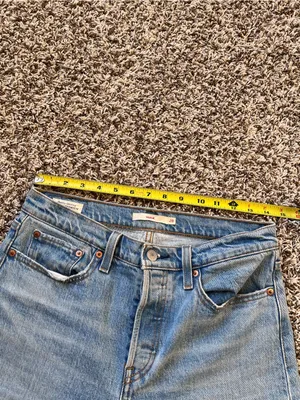 Levi’s Wedgie Straight Ankle Jeans thumbnail 9
