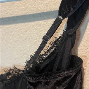 Victoria’s Secret Dream Angels Black Corset Bra Velvet Velour Small Black Goth thumbnail 7