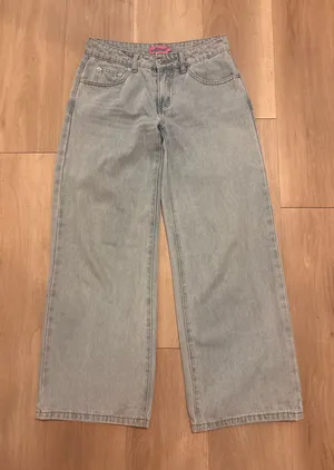 Edikted Jeans thumbnail 1