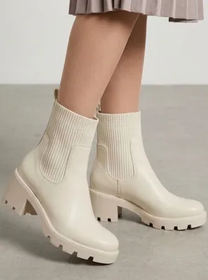 Bar III Cream Ribbed Sock Lug Sole Block Heel Winter Boots Size 11M thumbnail 1