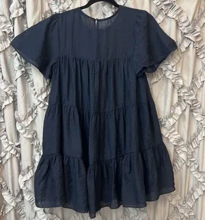 Flirty flowy Navy blue dress Size L thumbnail 3