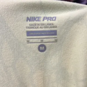 NIKE Pro Half Zip Pullover Womens‎ Medium Yellow Blue Lace Hyperwarm Long Sleeve thumbnail 7