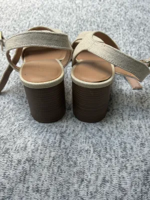 Old Navy Natural Beige Block Heels thumbnail 4