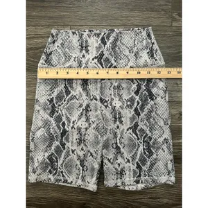Alo Yoga snakeskin vapor biker shorts thumbnail 4
