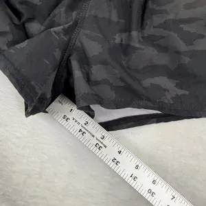 Vuori Clementine 2.0 running Black Camo Performance Athletic Shorts Size XS READ thumbnail 4