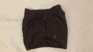 Lululemon short hotty hot thumbnail 3